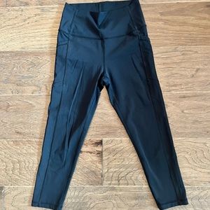 Zyia cropped leggings, size 4